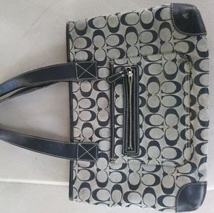 Coach medium size purse